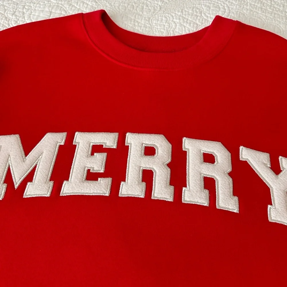 NWT Universal Thread Red “Merry” Christmas Crewneck Sweatshirt Women’s XL Target - Picture 5 of 9